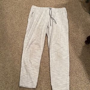 Lululemon, 3/4 athletic pants, draw string